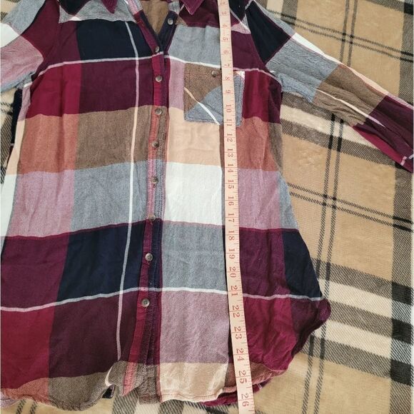 Maunces shirt  - Picture 7 of 8